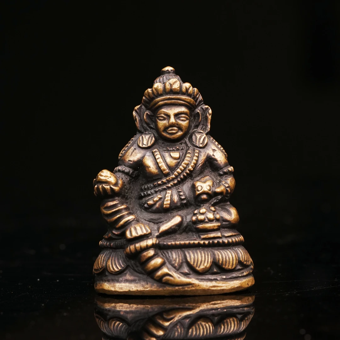 Lot 2063 清代黄财神造像