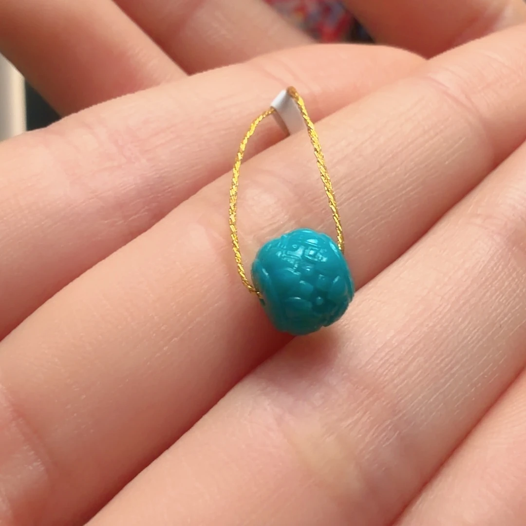 绿松石未镶嵌颈饰