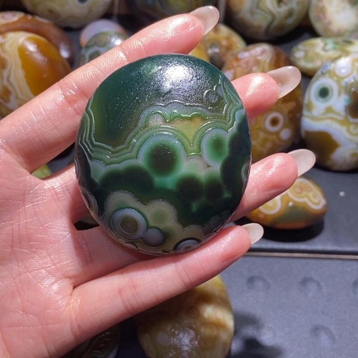 【闪购商品】未镶嵌玛瑙/玉髓珠宝奇石u