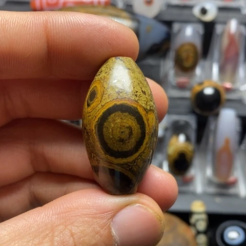 未镶嵌玛瑙/玉髓珠宝奇石