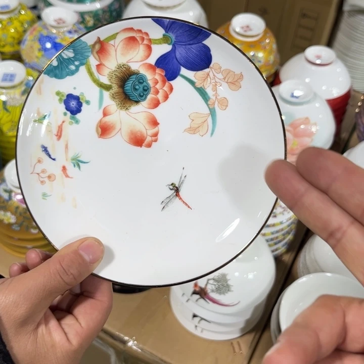 刘***喜骨瓷六寸骨碟十个哇塞