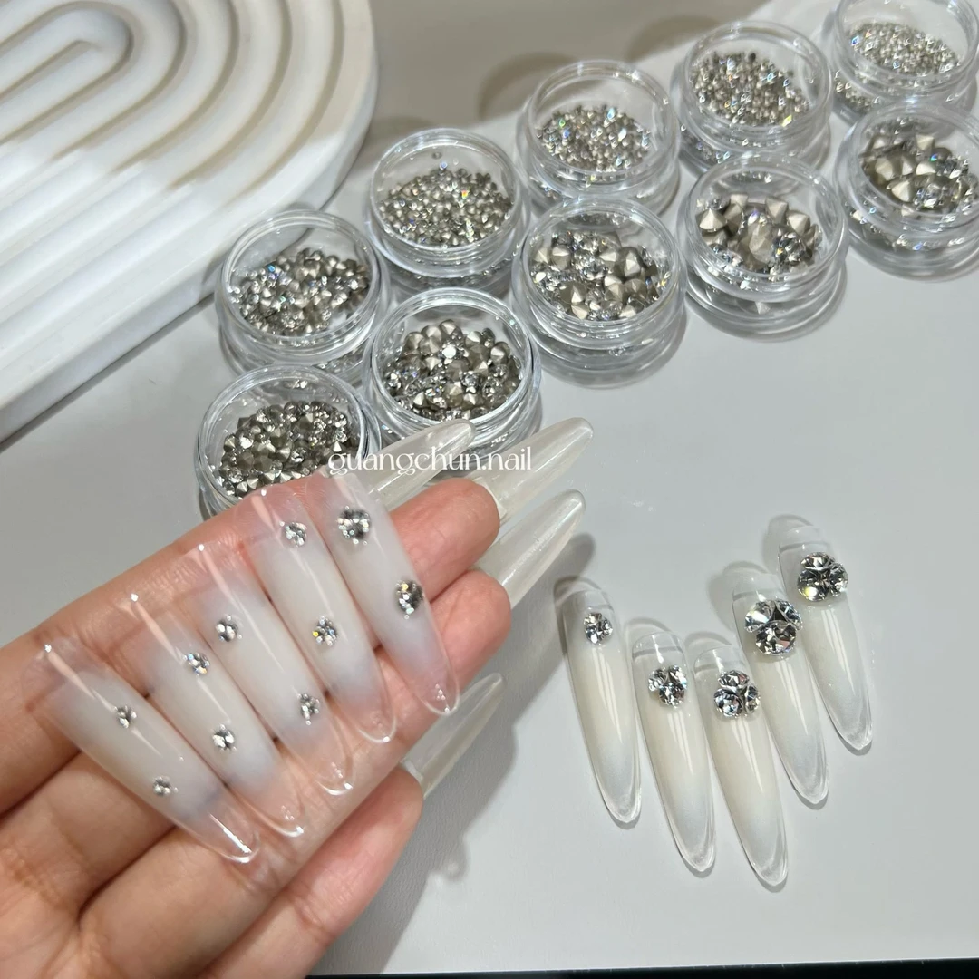 光纯美甲33切白色极小尖底钻美甲饰品 S-566