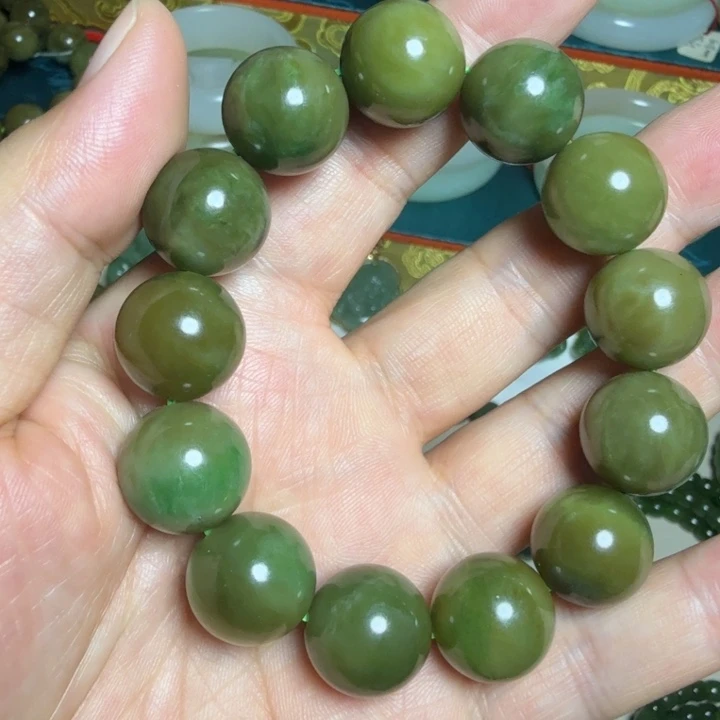 和田玉未镶嵌手串