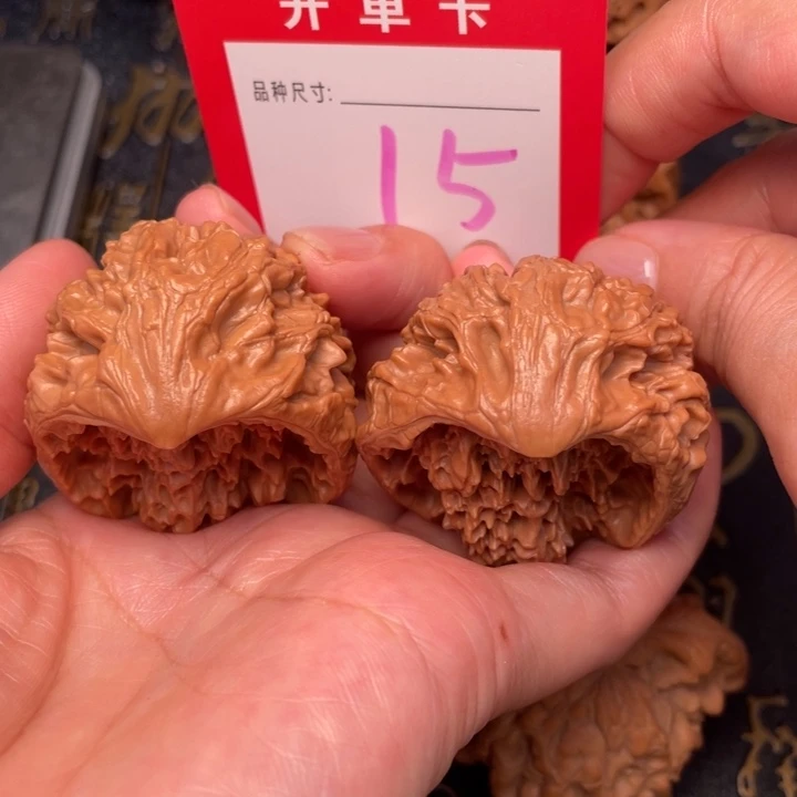 吊坠桃核文玩核桃