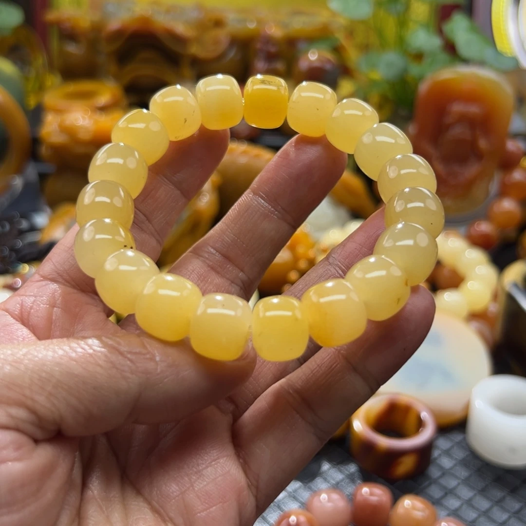 石英质玉未镶嵌颈饰