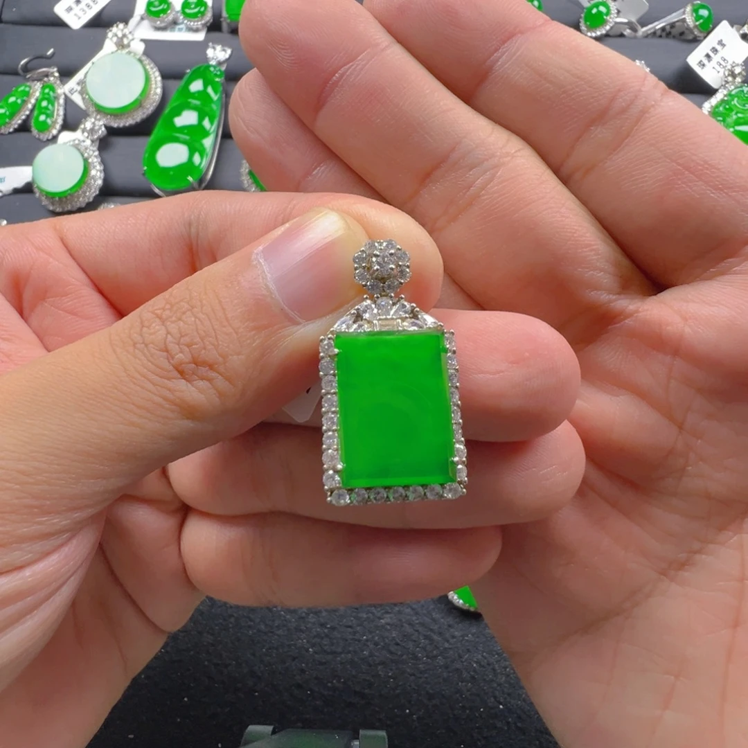 翡翠银S925镶嵌颈饰