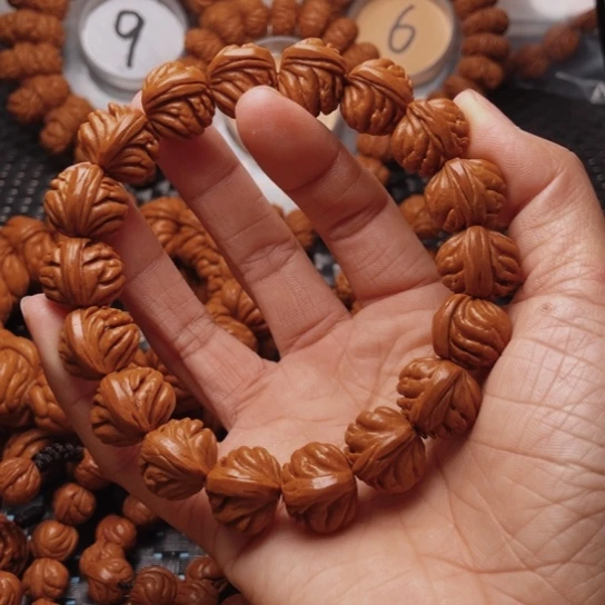 桃核手串龙纹桃核