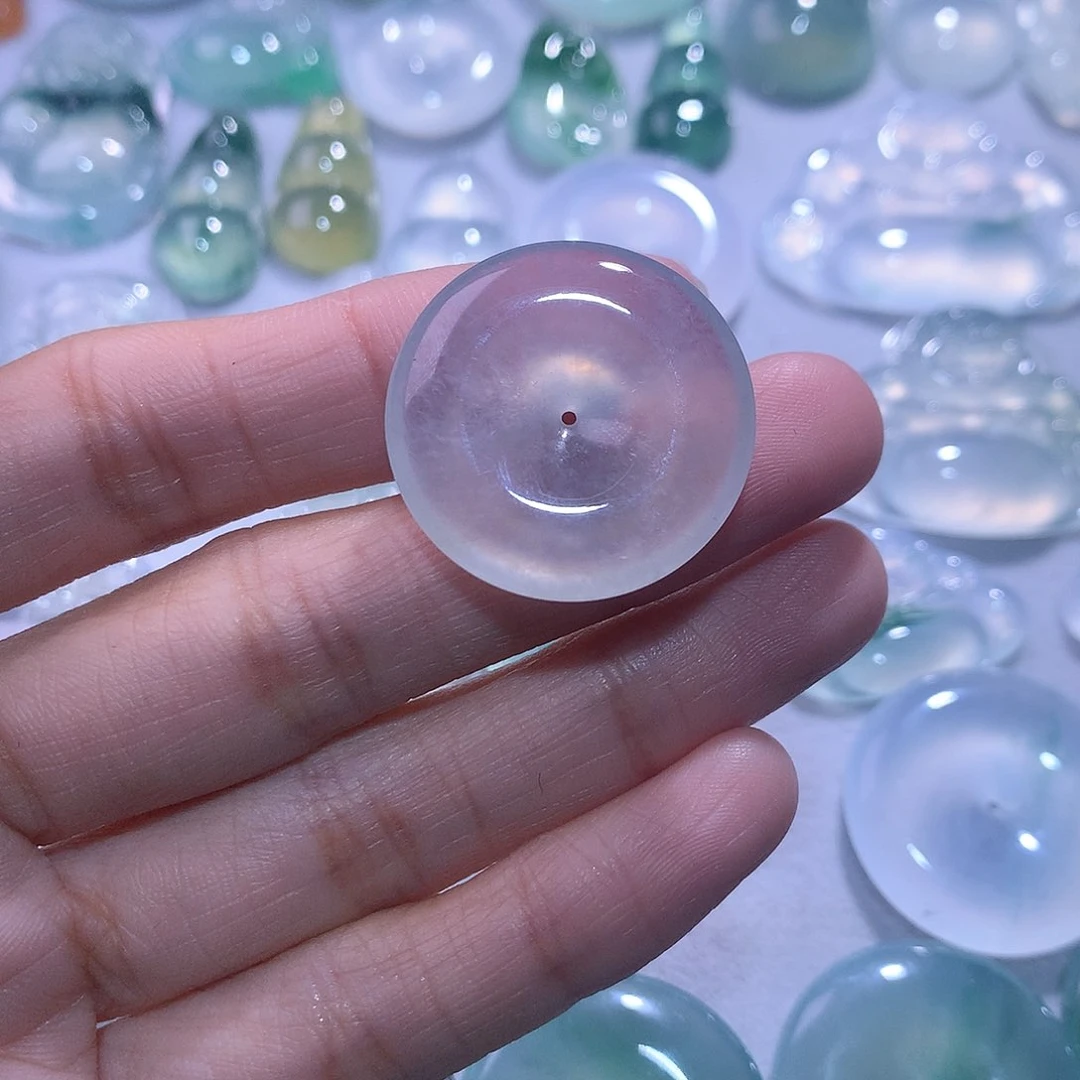 【闪购商品】翡翠颈饰未镶嵌扣