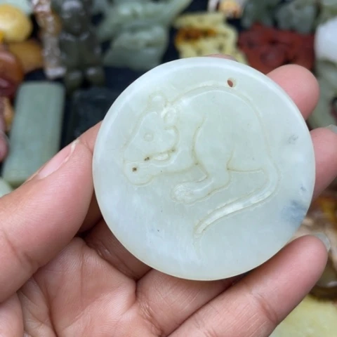 蛇纹石玉颈饰未镶嵌80