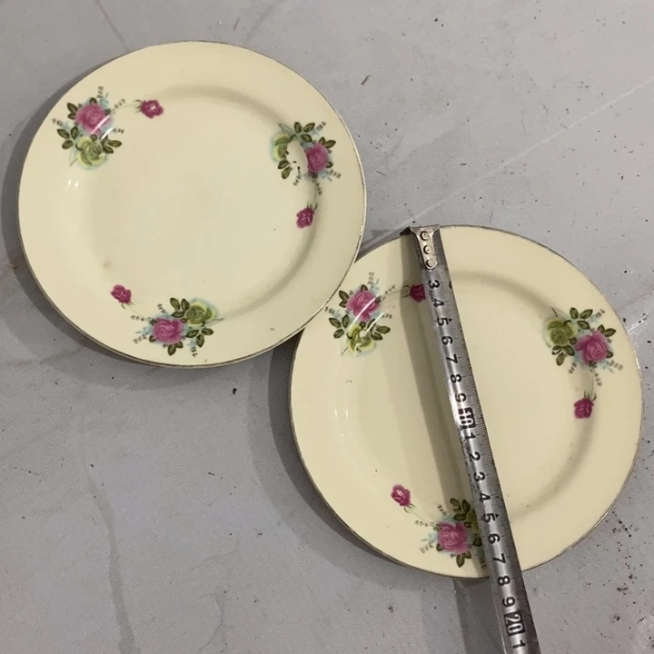 瓷片一厂象牙瓷盘子一对微瑕疵