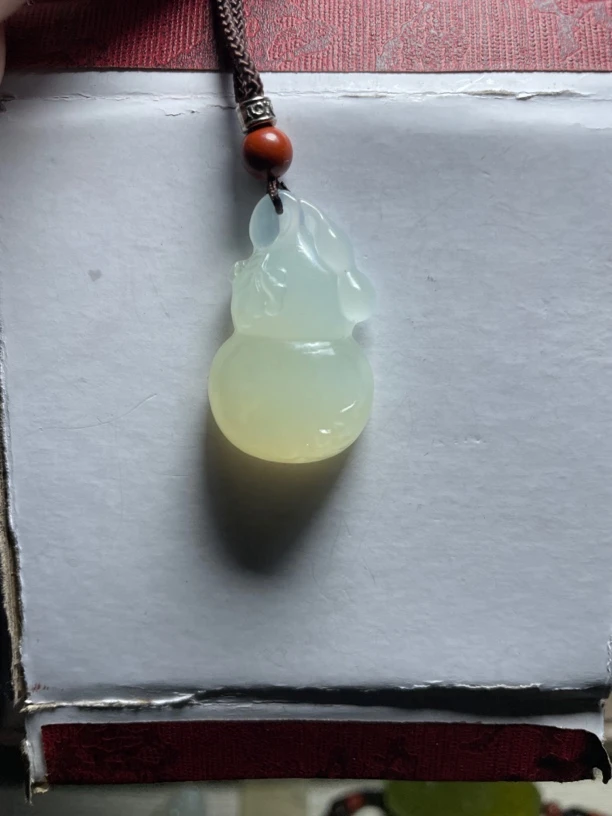 纯天然岫玉精品小葫芦