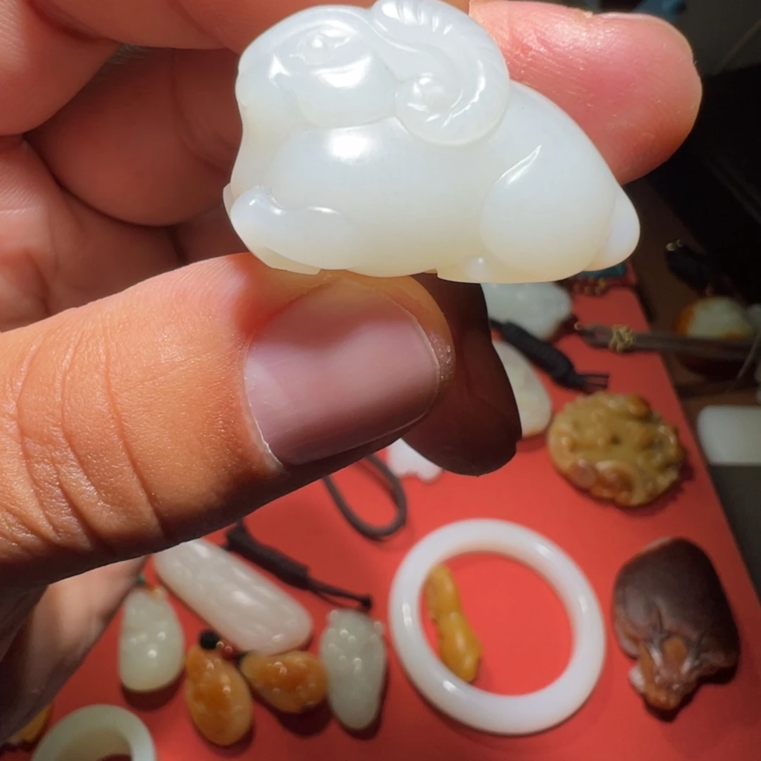 和田玉（糖玉）未镶嵌颈饰