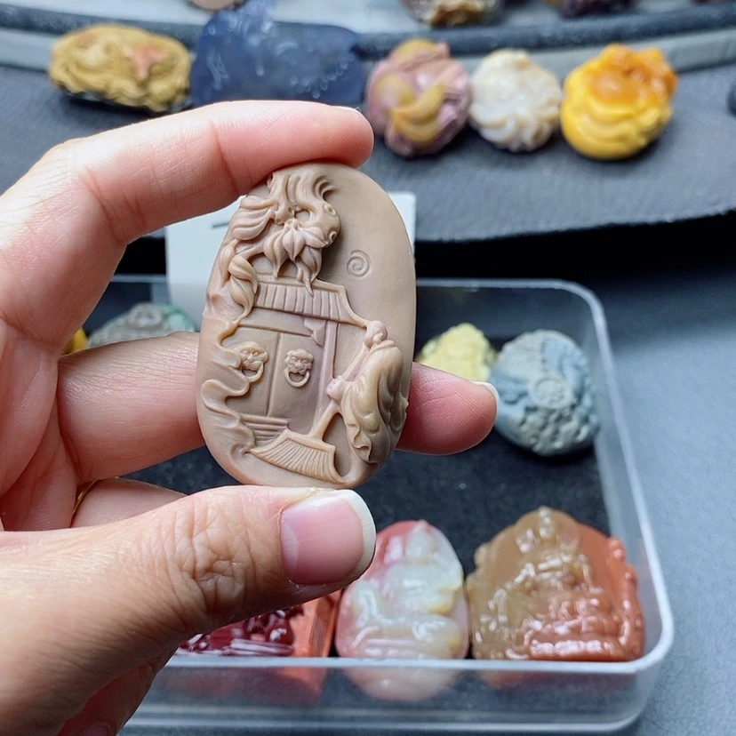 【闪购商品】定制石英质玉吊坠未镶嵌