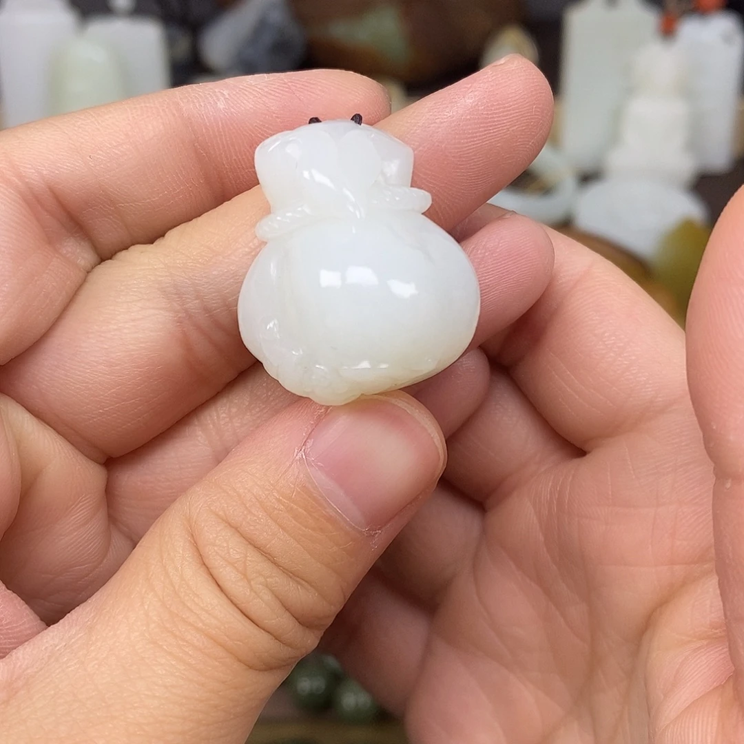 和田玉未镶嵌颈饰5