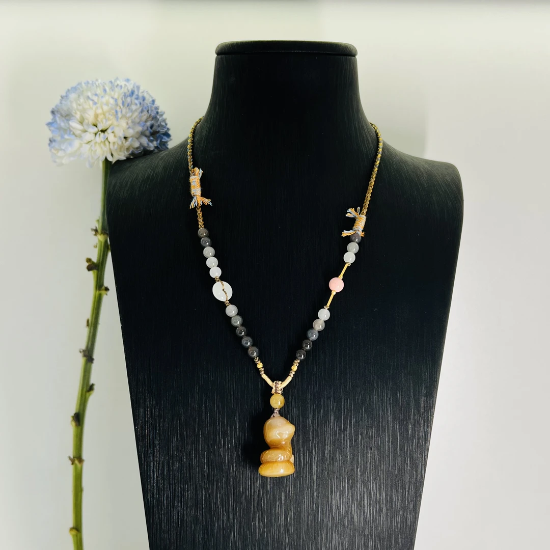 壹屿珠宝 和田玉典藏小蛇颈饰