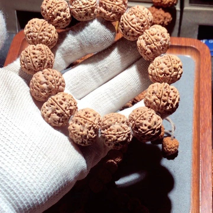 金刚菩提手串我****何手串