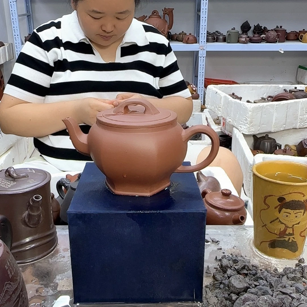 茶壶紫砂宜兴紫砂壶瑕疵处理