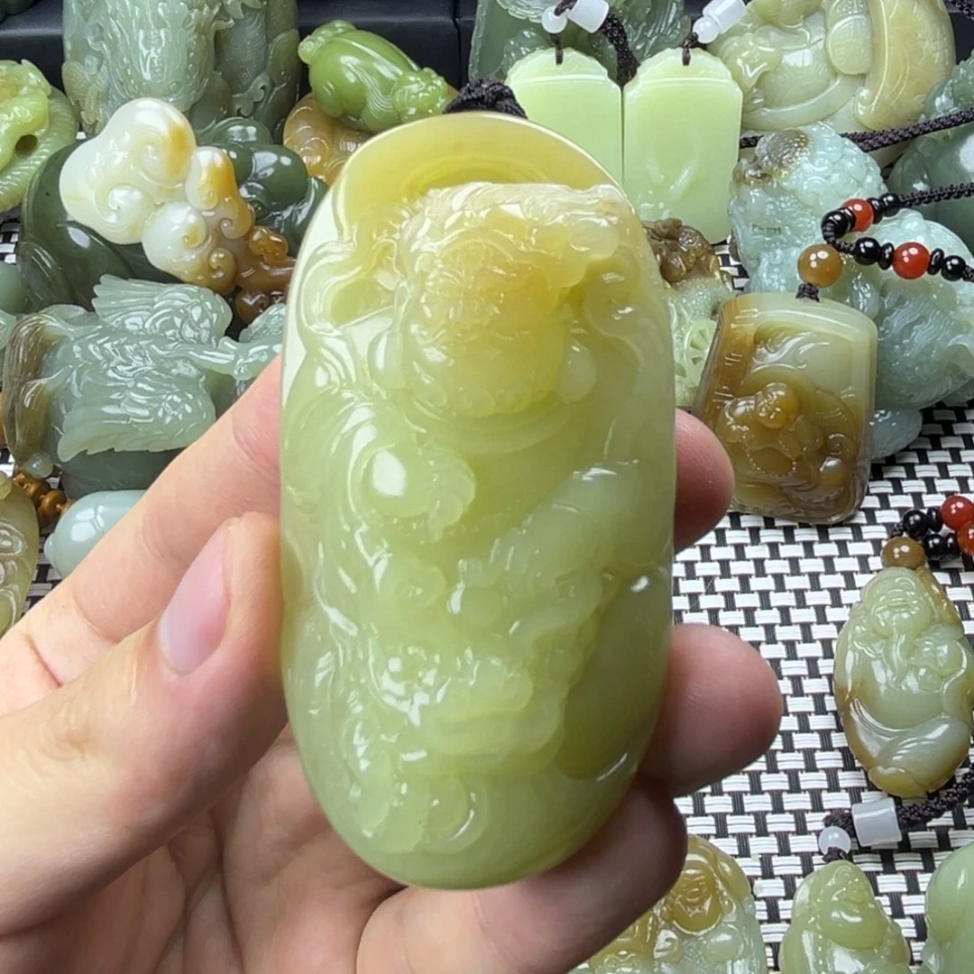 和田玉未镶嵌挂件