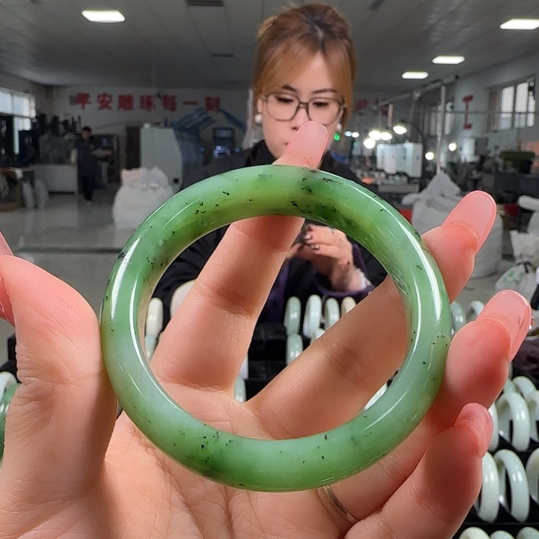 和田玉未镶嵌手镯56.6