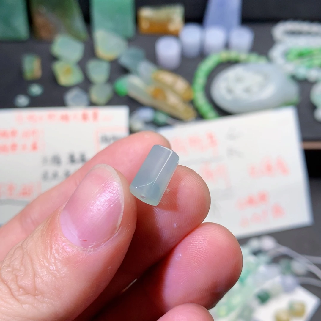 未镶嵌定制翡翠25