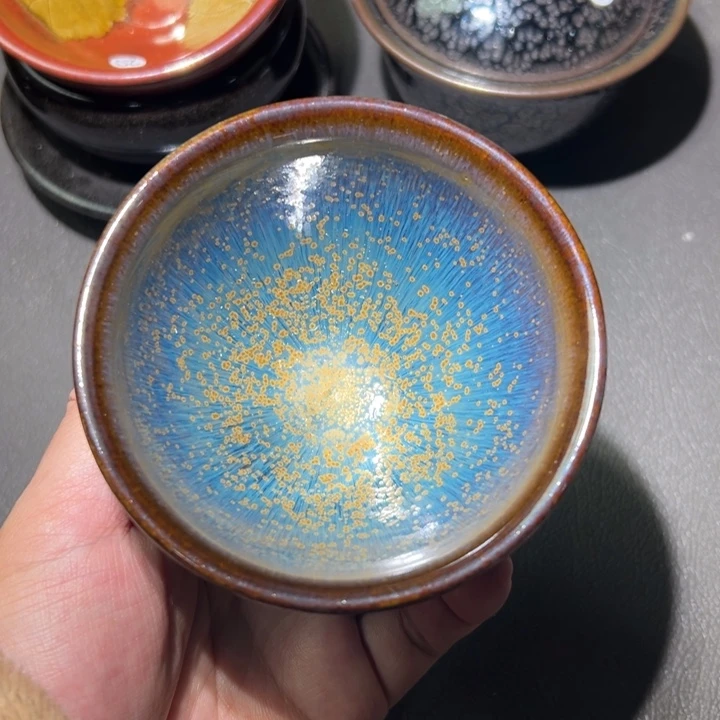 茶盏我们是有共同话题有