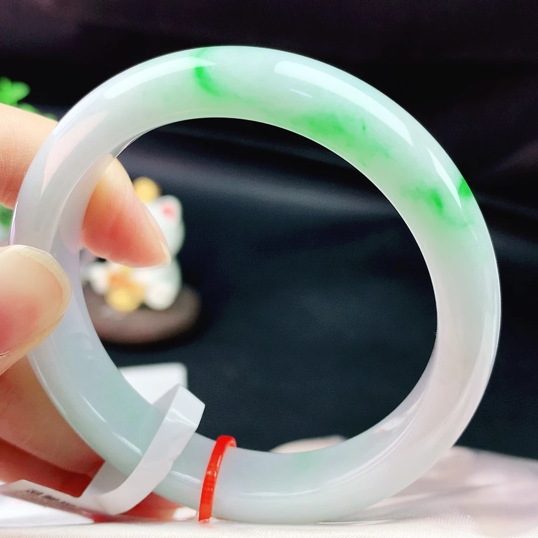 未镶嵌手镯翡翠55圈