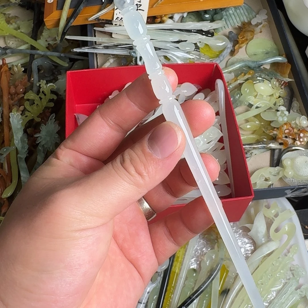 蛇纹石玉未镶嵌发饰