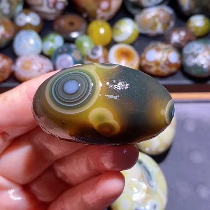 未镶嵌玛瑙/玉髓珠宝半成品83