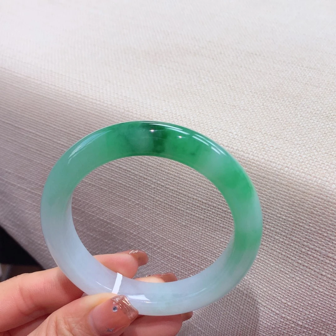 翡翠手镯未镶嵌22号