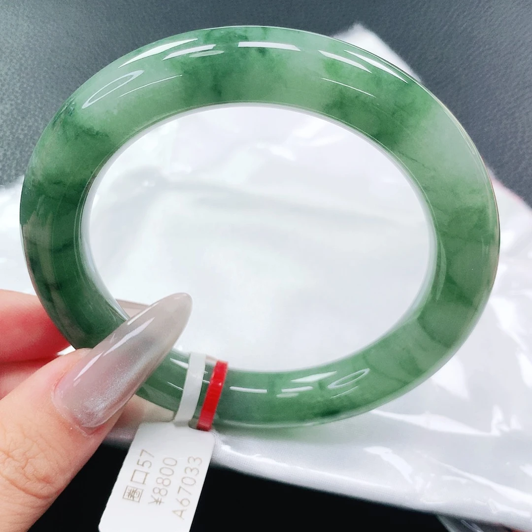 翡翠手镯未镶嵌57圈