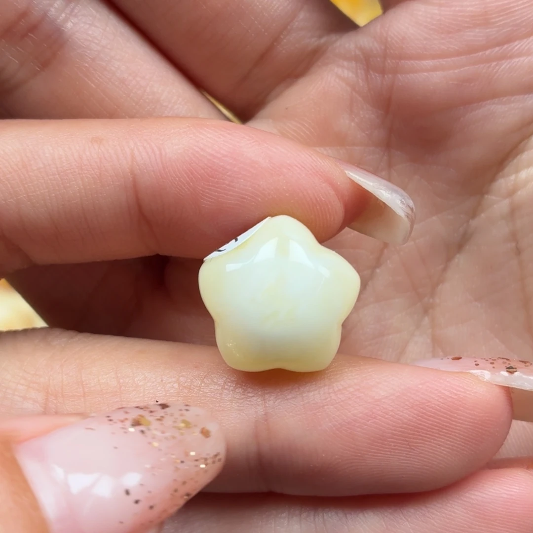 琥珀未镶嵌裸石蜜蜡