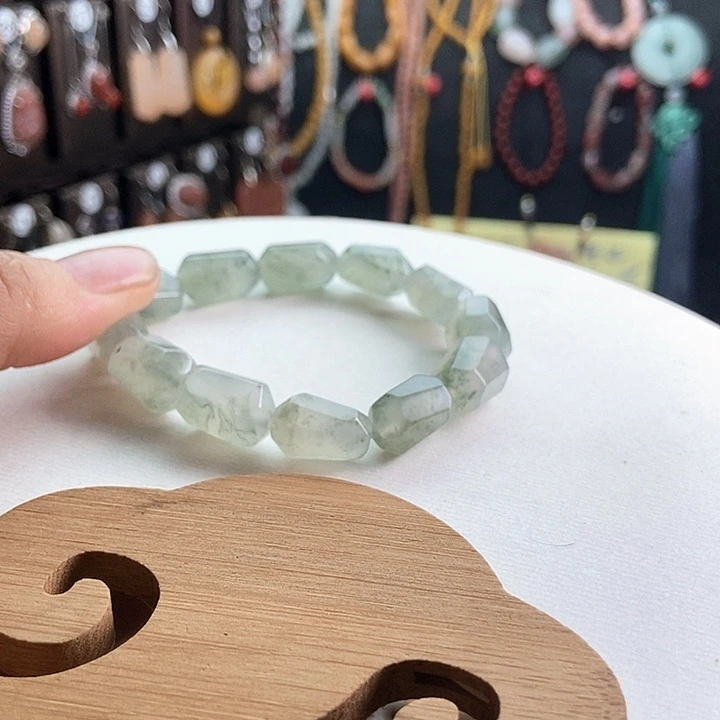 石英质玉手链未镶嵌