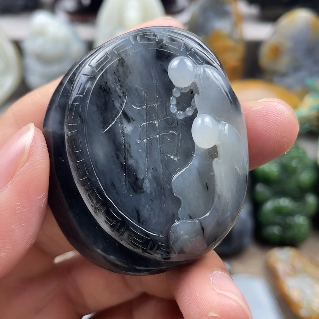 和田玉未镶嵌挂件