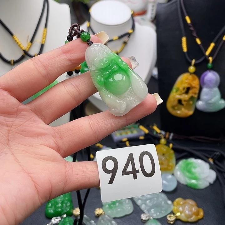 吊坠(赠链)未镶嵌翡翠