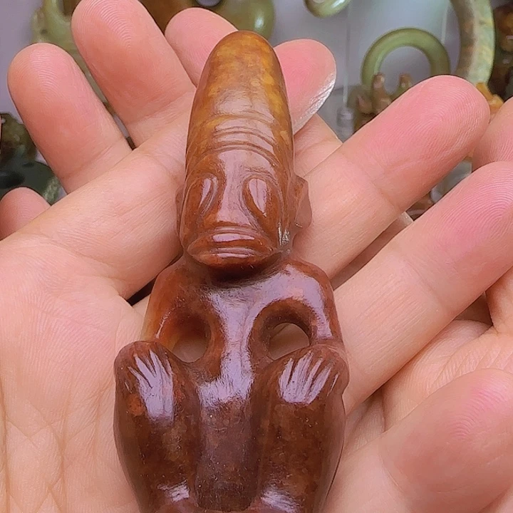 颈饰未镶嵌和田玉（糖玉）