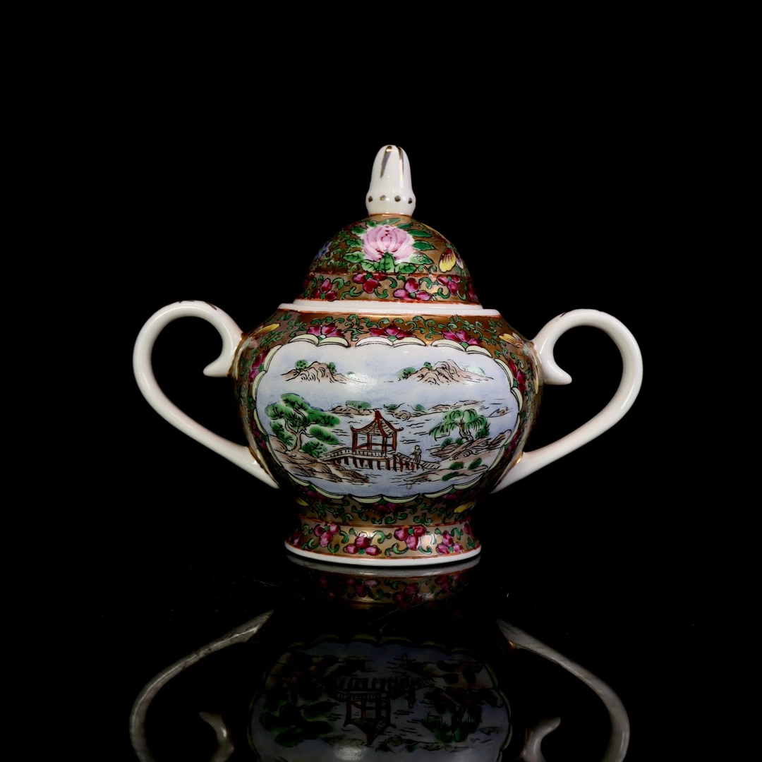 3.“567”广彩花鸟茶叶罐