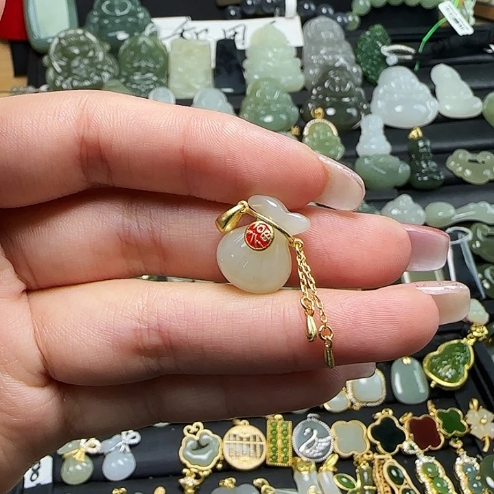 颈饰银S925镶嵌和田玉