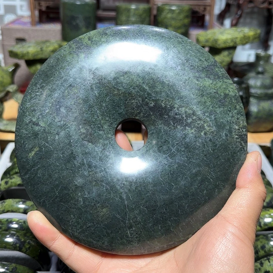 蛇纹石玉大平安扣未镶嵌