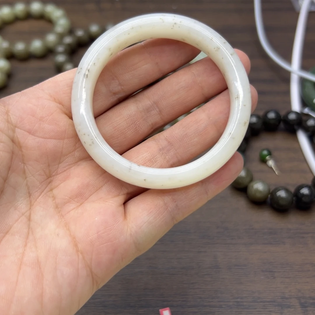 和田玉未镶嵌手镯52.5圈围172