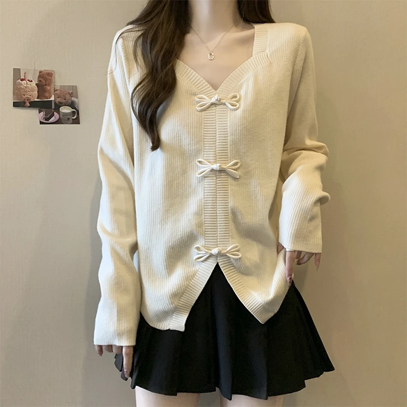 大码新中式国风盘扣长袖针织衫女秋冬胖MM宽松显瘦百搭打底衫上衣