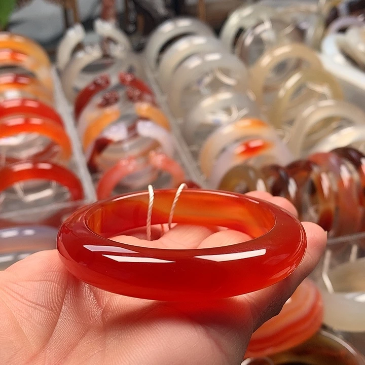 玛瑙/玉髓未镶嵌手镯