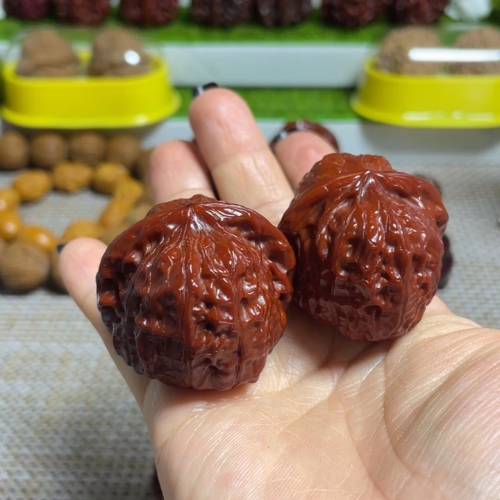 浅***晖桃核把件南瓜40。