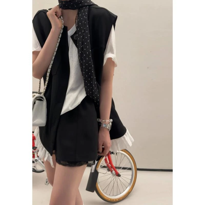 全松紧腰下摆蕾丝拼接短裤 J24K055