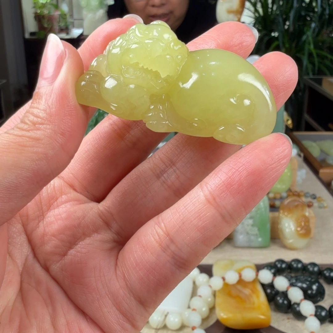 沉***度颈饰未镶嵌和田玉