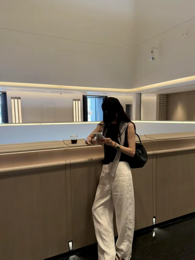 韩系休闲松弛感慵懒背心女夏季2025新款宽松显瘦百搭上衣阔腿裤子