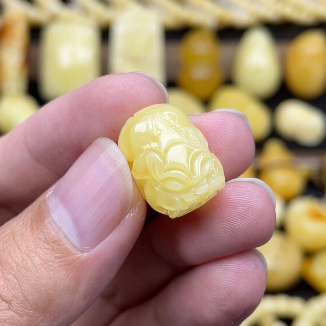 琥珀未镶嵌裸石琥珀蜜蜡