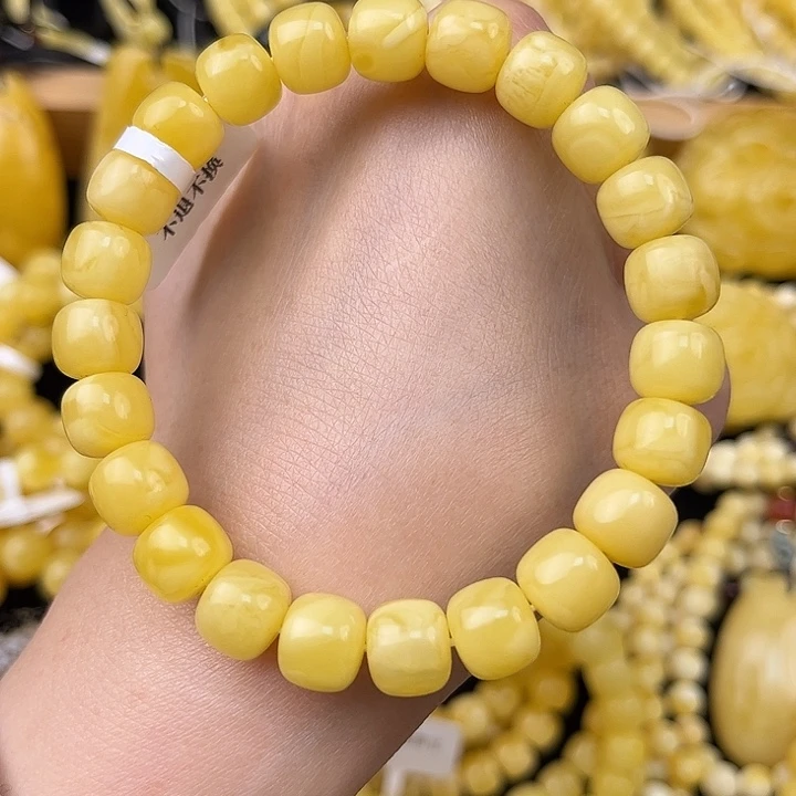 琥珀未镶嵌颈饰琥珀 多样性发其一