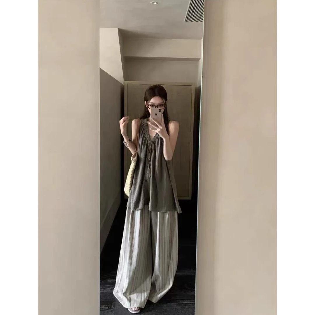 韩系时尚松弛感套装女新款木耳边v领吊带背心阔腿裤两件套  60205