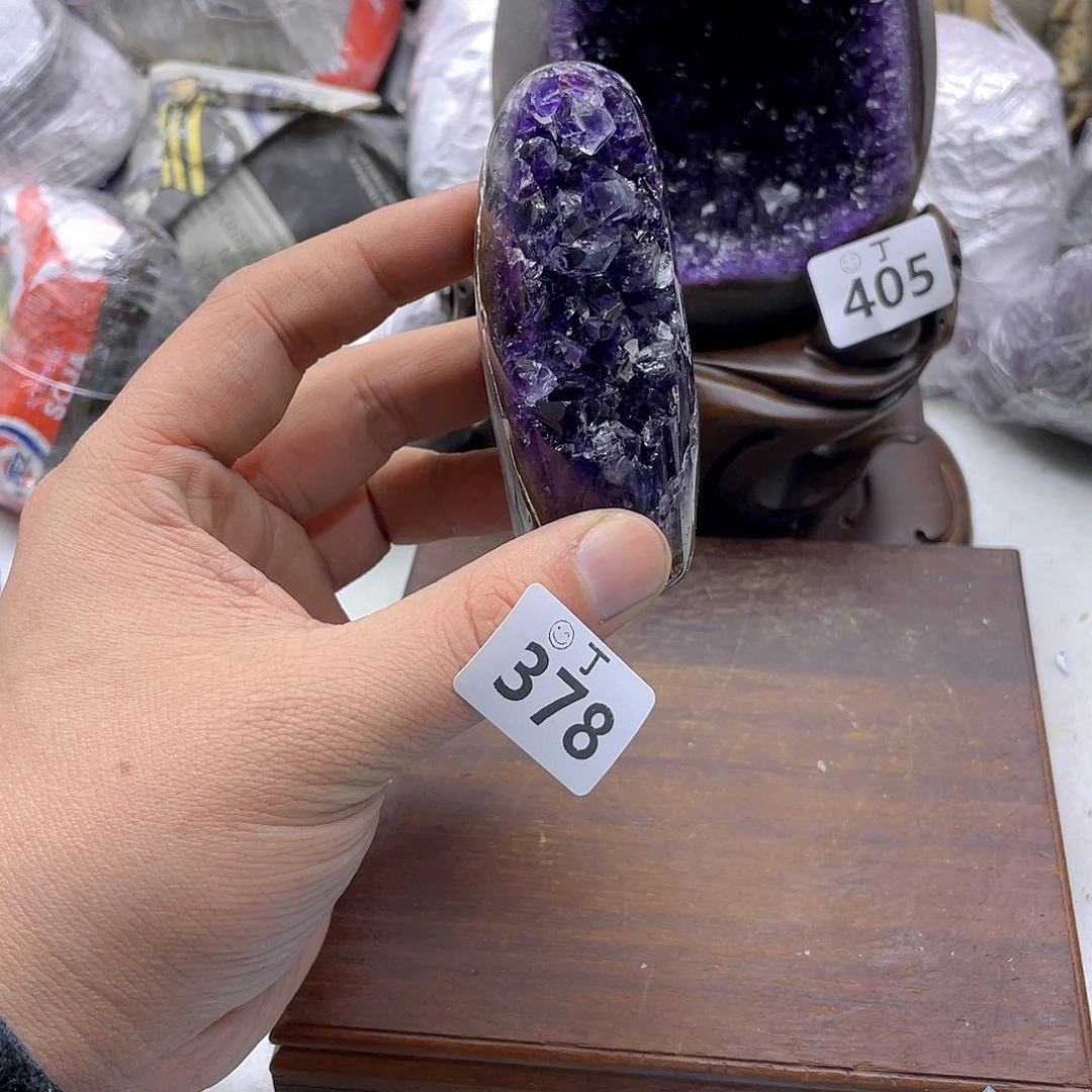 紫晶大型摆件（非配饰）未镶嵌