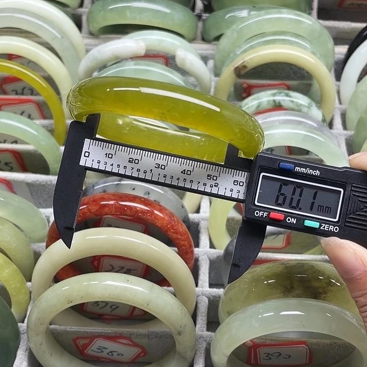 未镶嵌蛇纹石玉手镯367